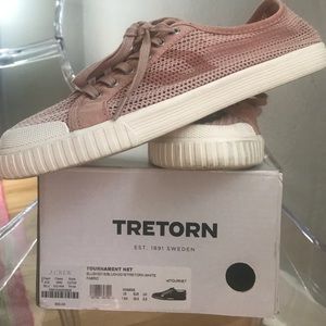 Tretorn blush fabric sneaker